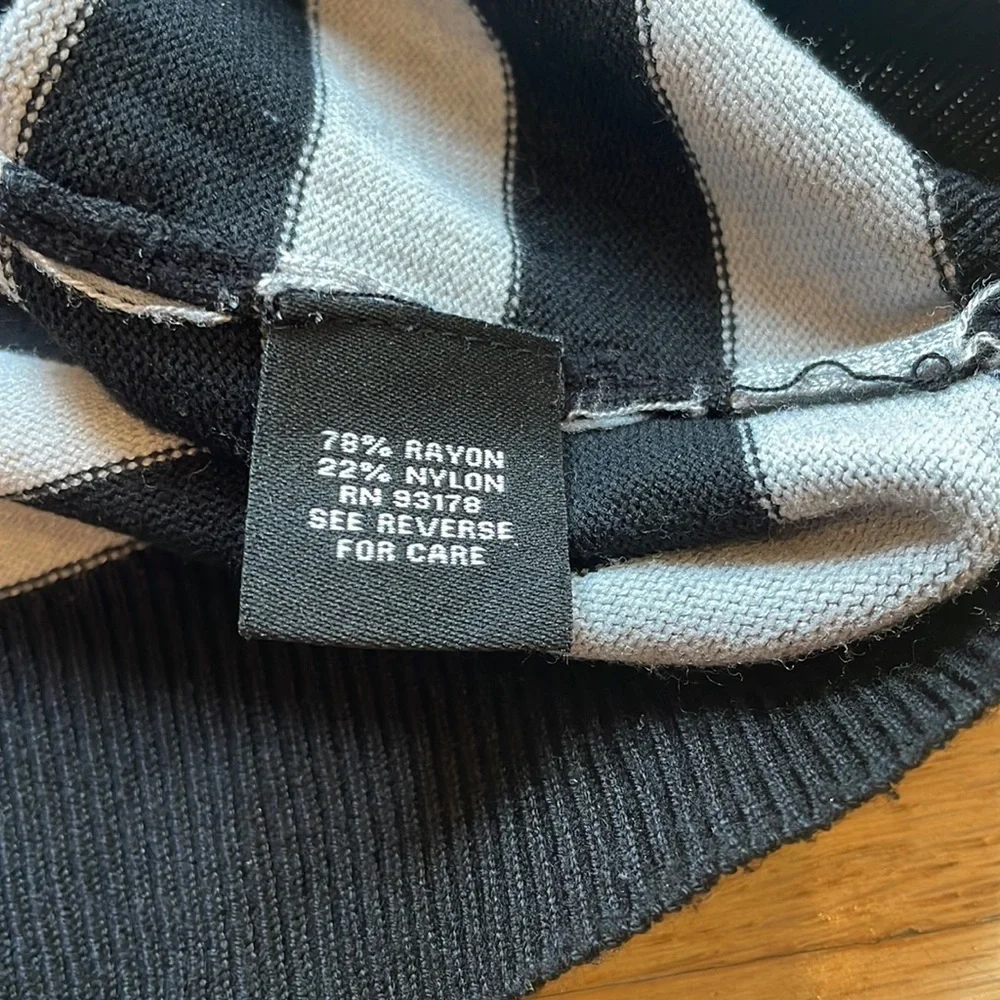 Premise sweater gray black size small